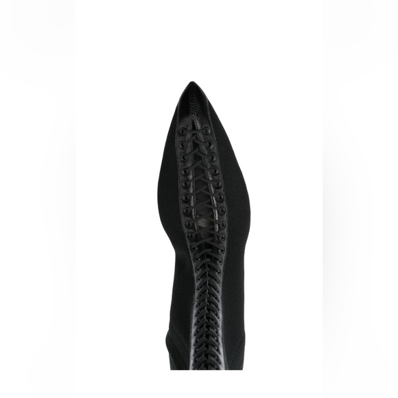 Givenchy - Picture 7 of 13